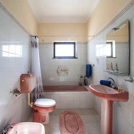 Lirio By Interhome * Gale (Albufeira)