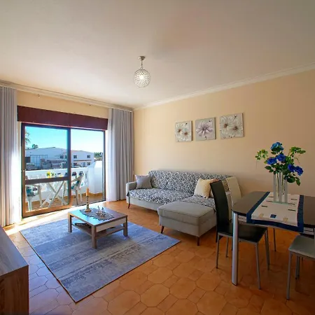 Lirio By Interhome